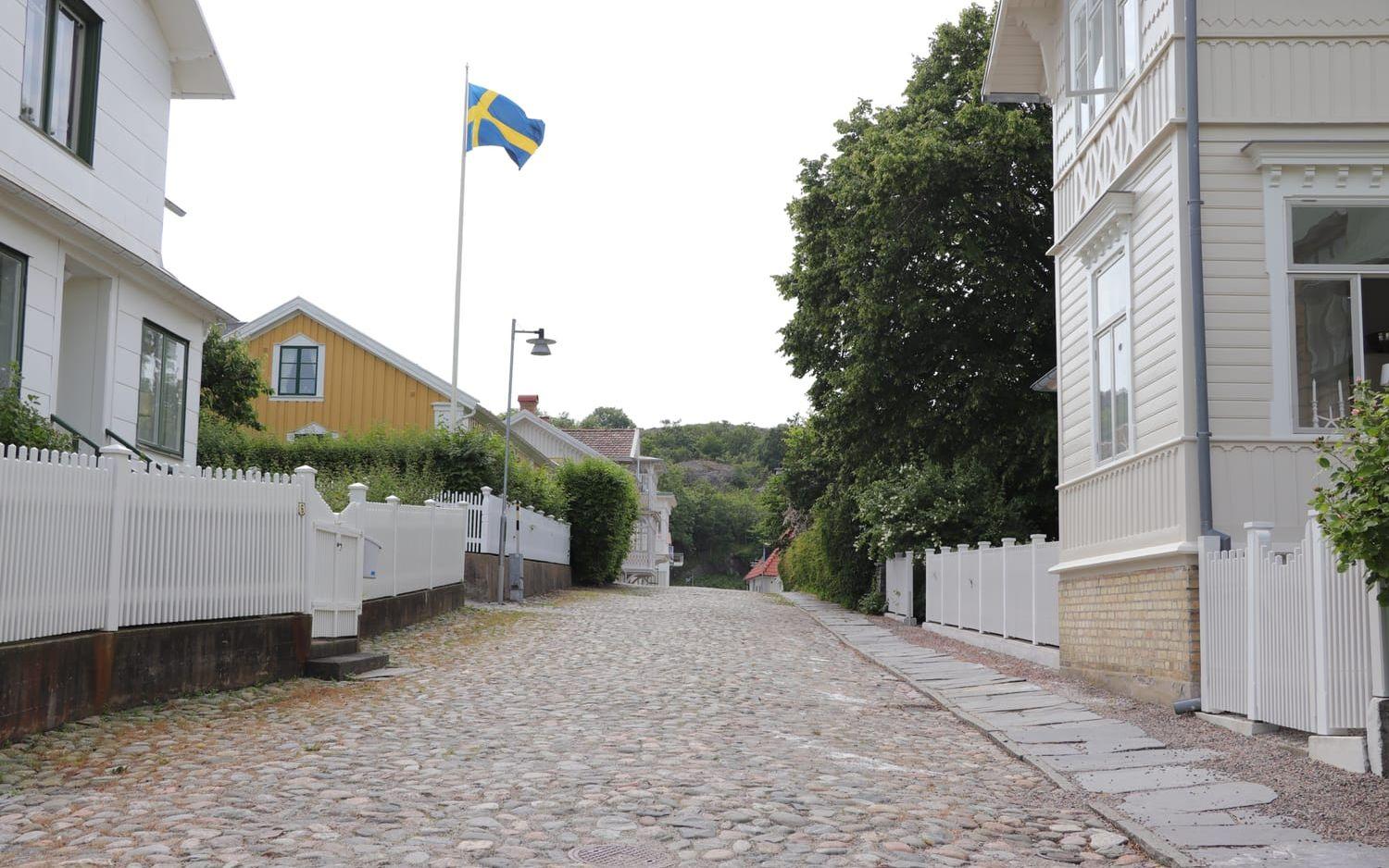 Villagatan är gatan med absolut flest villor på listan över högst taxeringsvärden på Marstrand. Skatteverket värderar hela sju hus till över 12 miljoner kronor.