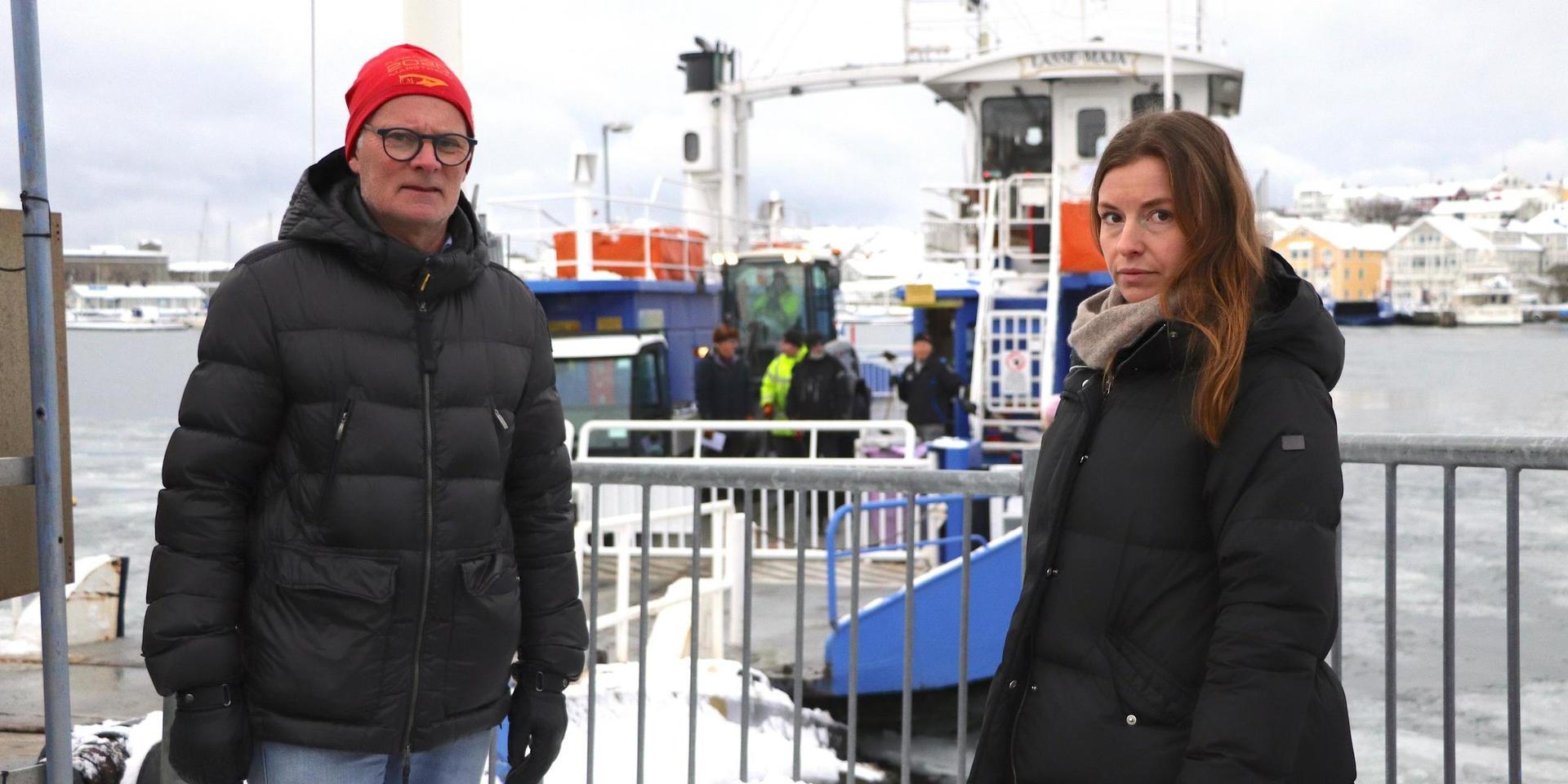 Michael Stensjö och Martina Johansson Dalborg från Marstrandsföretagarna är hoppfulla om att kommunen kan gå med en sänkning av priset på årskort på förjan.