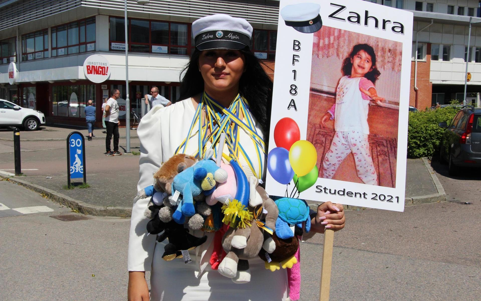 Zahra var en av alla lyckliga studenter.