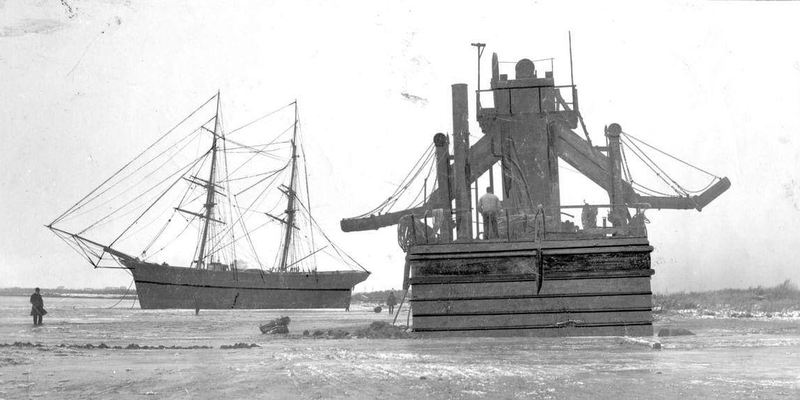 Engelska briggen ”Excelsior” strandade utanför Halmstad julen 1902.